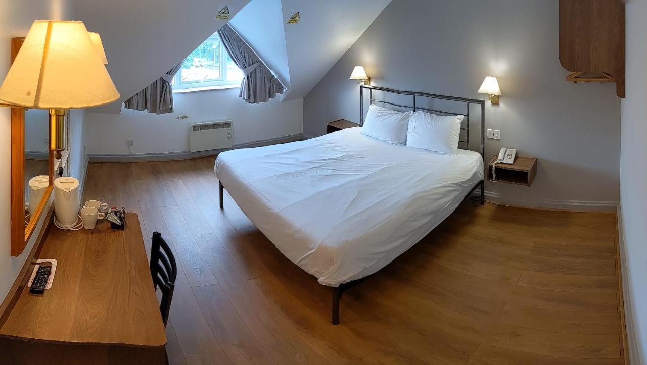 247Hotel.com Oldham Esterno foto