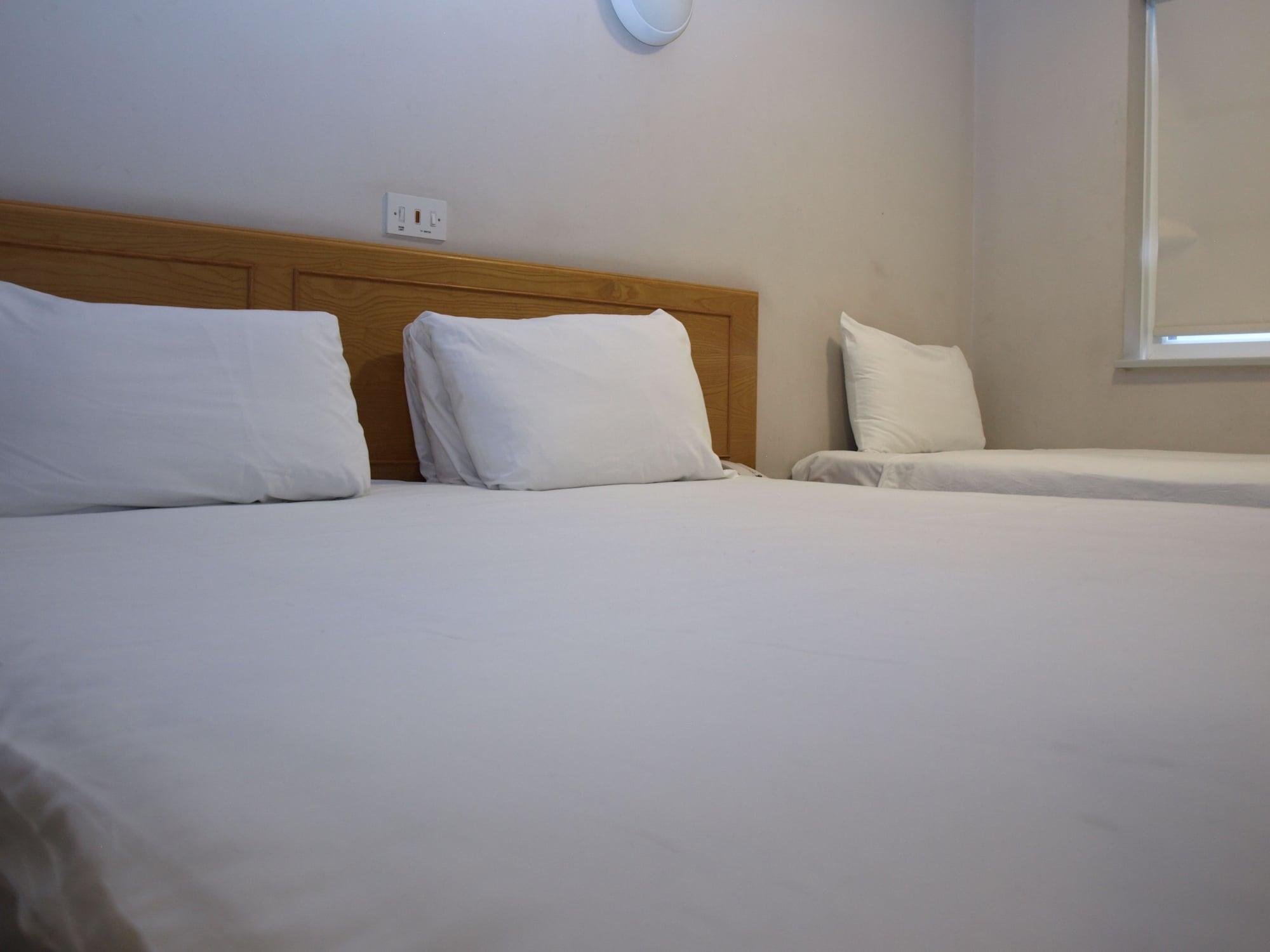 247Hotel.com Oldham Esterno foto