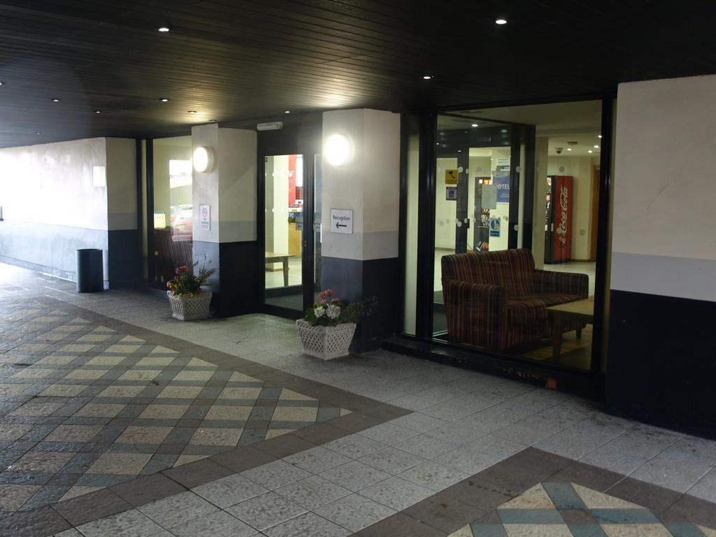 247Hotel.com Oldham Esterno foto