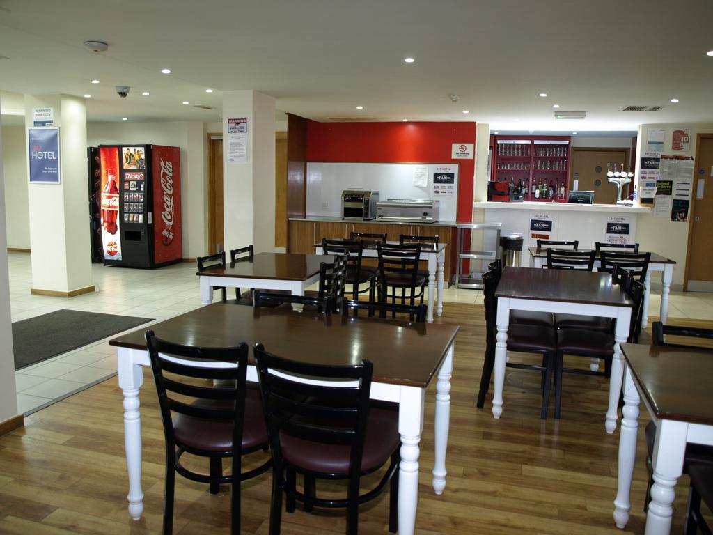 247Hotel.com Oldham Esterno foto