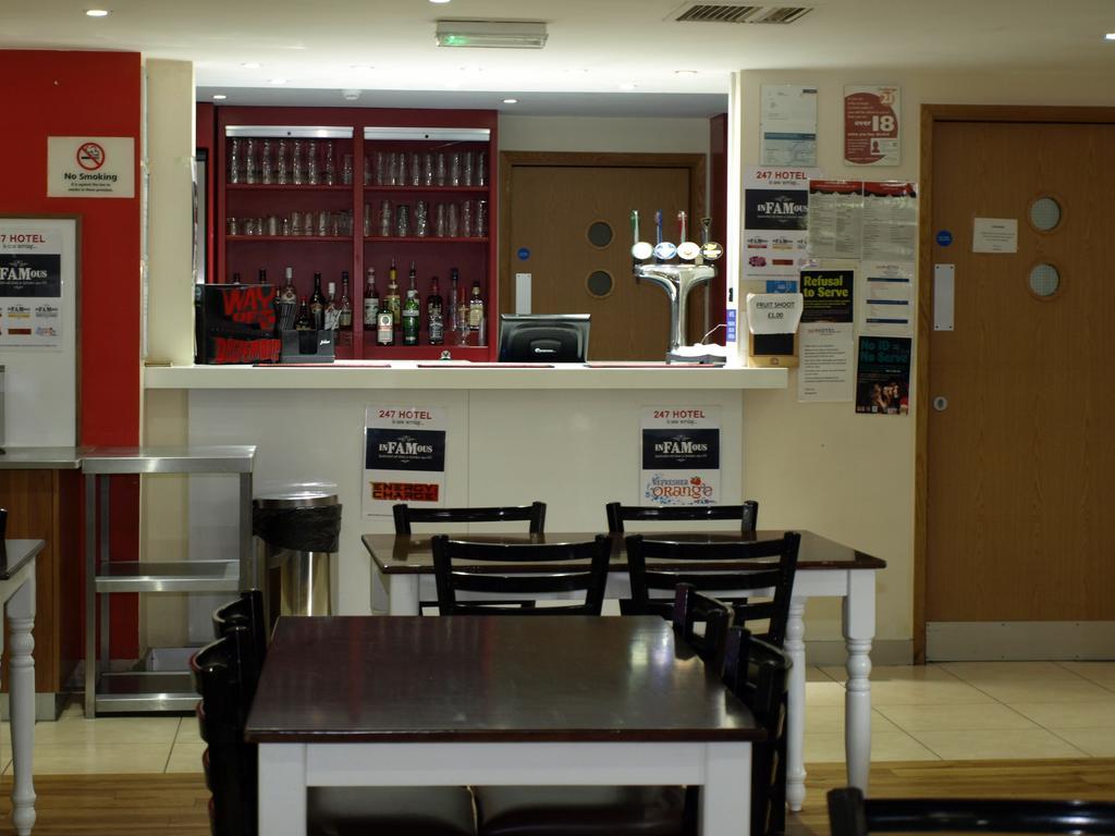 247Hotel.com Oldham Esterno foto