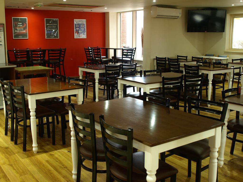 247Hotel.com Oldham Esterno foto