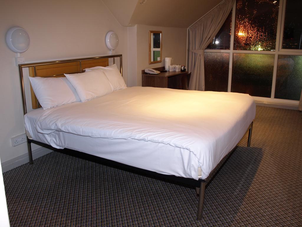 247Hotel.com Oldham Esterno foto